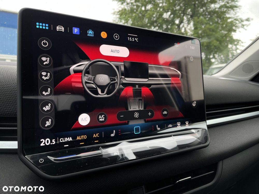 Volkswagen T-Roc 1.5 eTSI Life DSG - 22