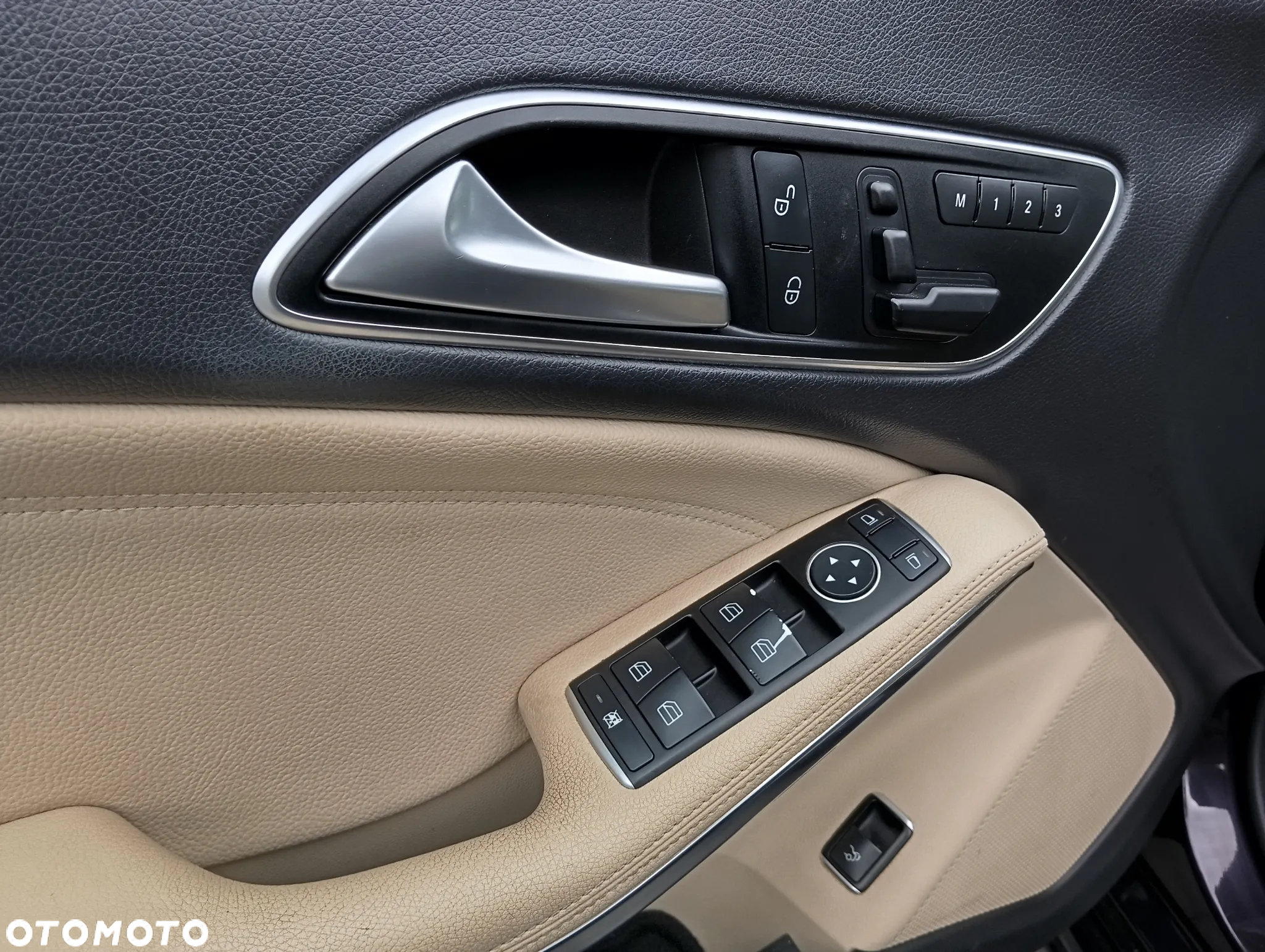Mercedes-Benz CLA 250 4-Matic - 16