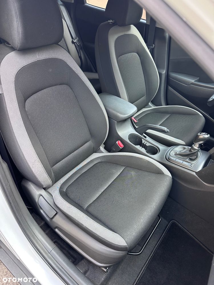 Hyundai Kona 1.0 T-GDI YES!+ - 28