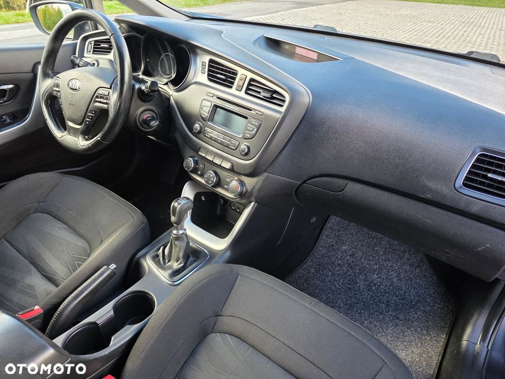 Kia Ceed 1.4 CVVT - 10