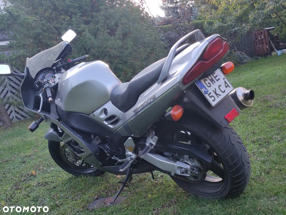 Suzuki RF - 4