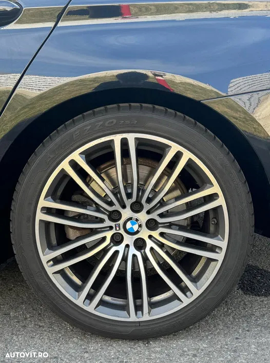 BMW Seria 5 520d xDrive AT - 12