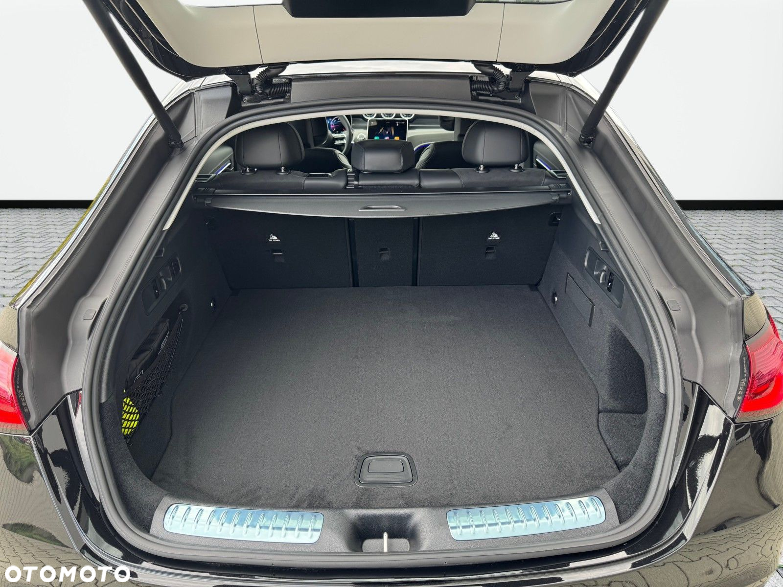 Mercedes-Benz GLC - 17