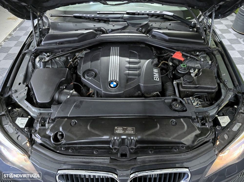 BMW 520 d Executive - 36