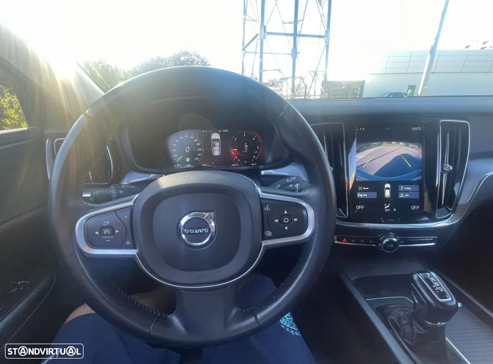 Volvo V60 2.0 D3 Momentum Plus Geartronic - 10