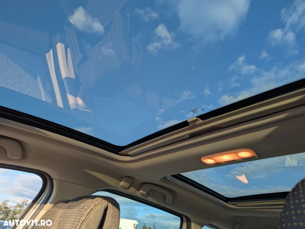 Renault Grand Scenic - 12