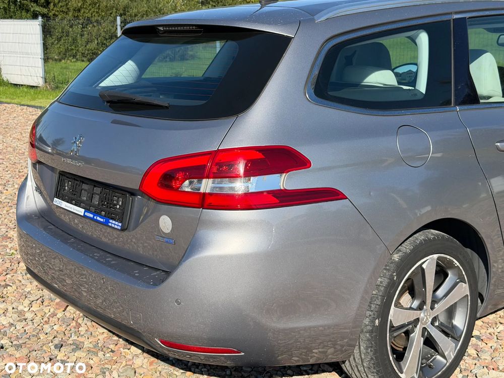 Peugeot 308 BlueHDi 150 Automatik Stop & Start Allure - 17