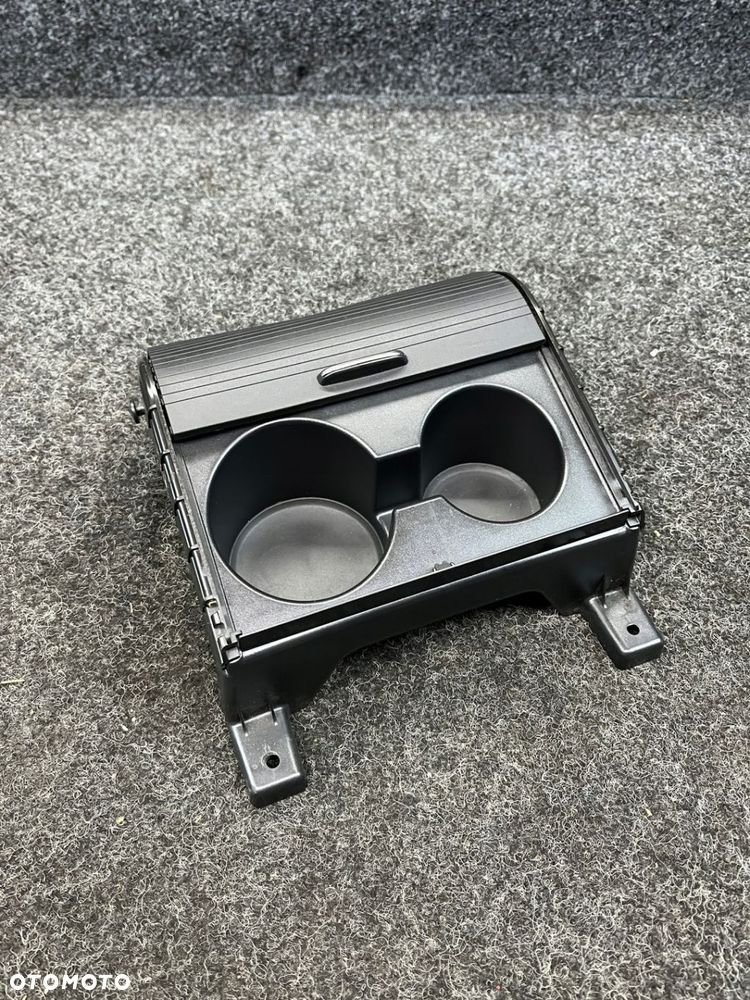 mercedes w204 w207 schowek uchwyt na kubki A2078400174 - 2