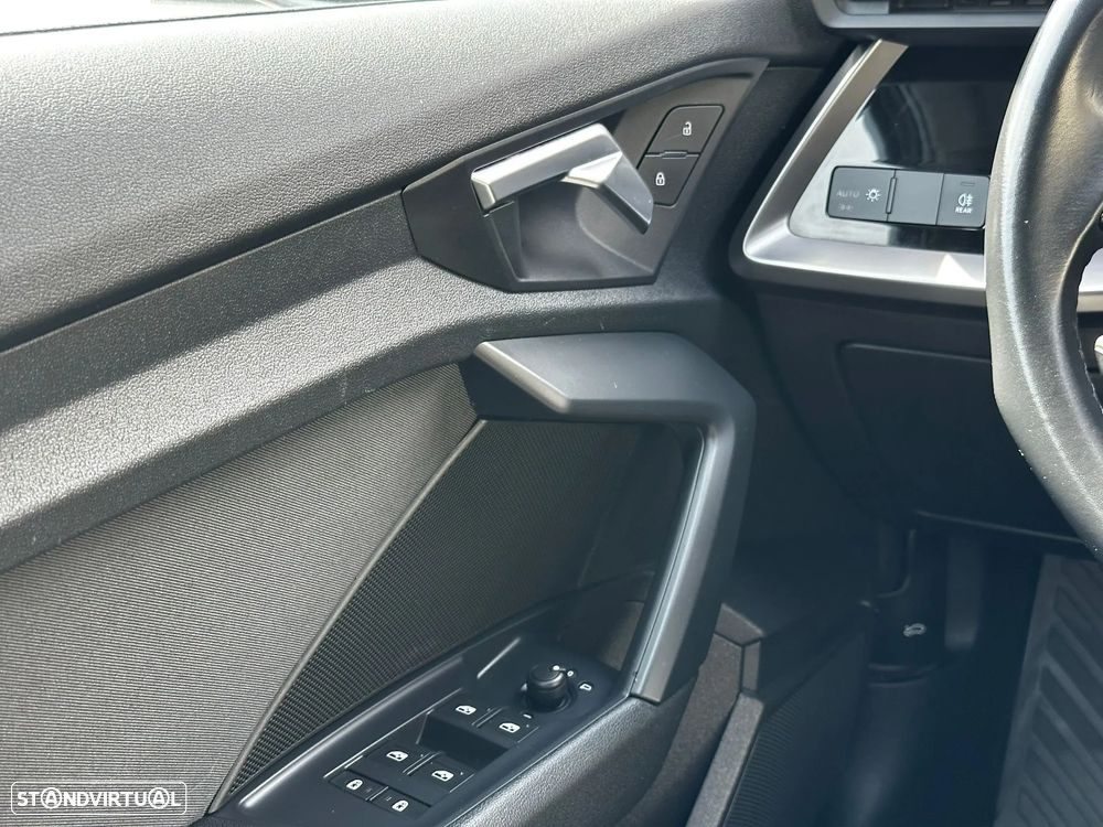 Audi A3 Sportback 30 TFSI S line S tronic - 32