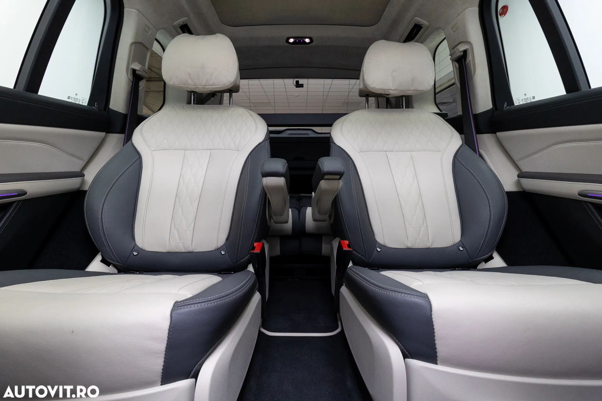 BMW X7 M60i xDrive AT MHEV - 40