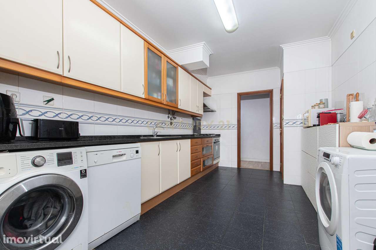 Apartamento T3 em Odivelas, localizado próximo ao metro de Odivelas, - Grande imagem: 3/20