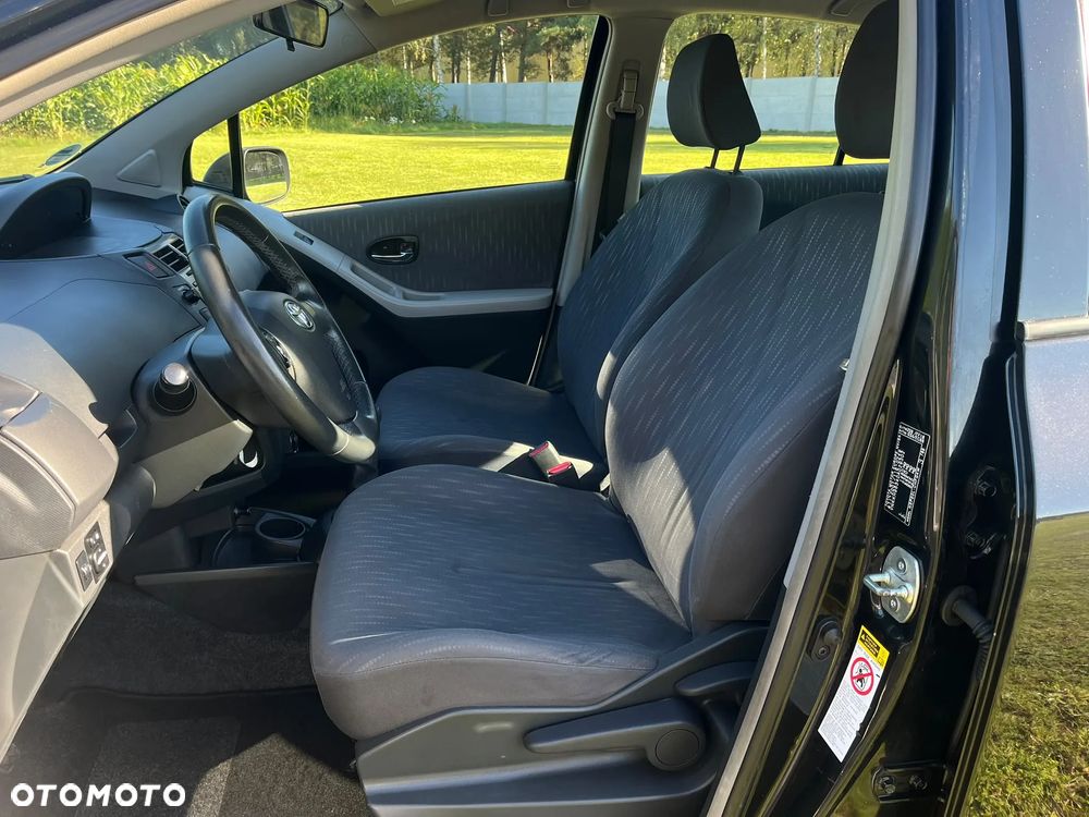 Toyota Yaris - 29