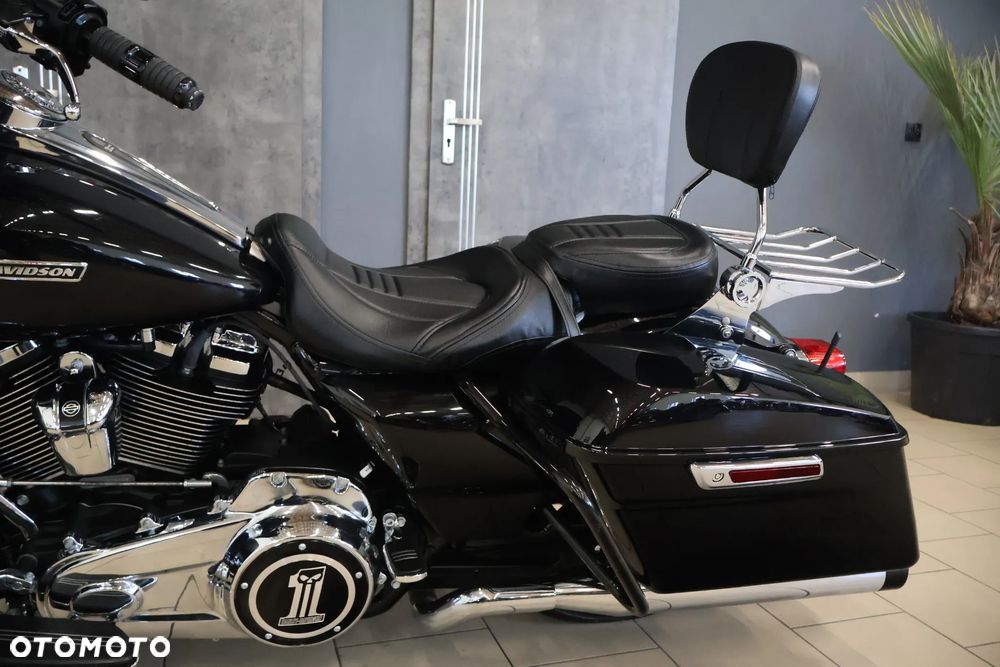Harley-Davidson Touring Street Glide - 7