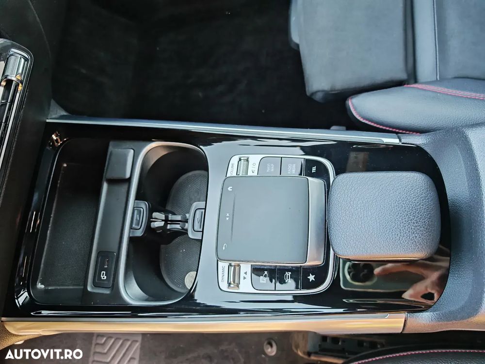 Mercedes-Benz GLB 250 4MATIC Aut. - 13