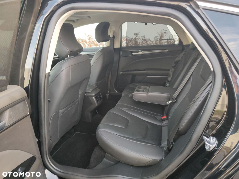 Ford Mondeo 2.0 EcoBlue Titanium - 14