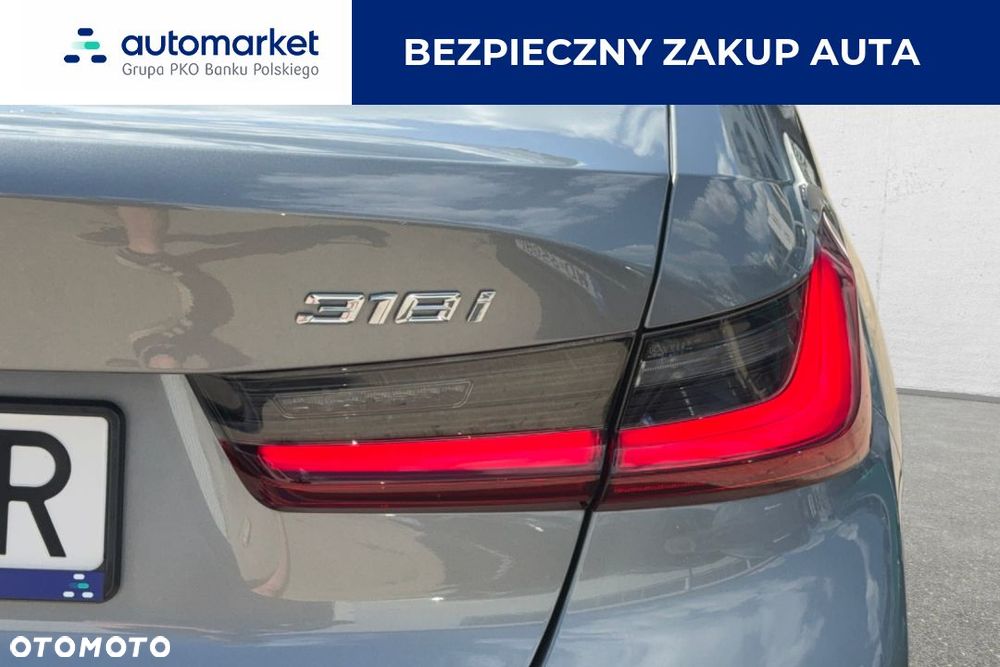 BMW Seria 3 318i M Sport - 13