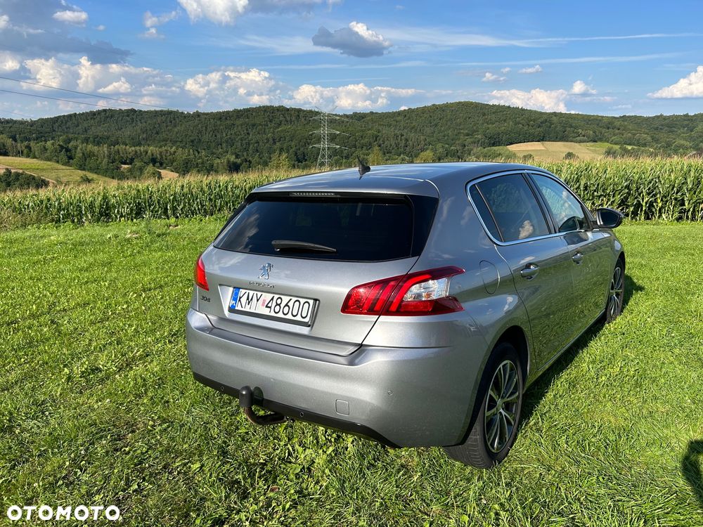 Peugeot 308 1.6 BlueHDi Allure S&S - 15