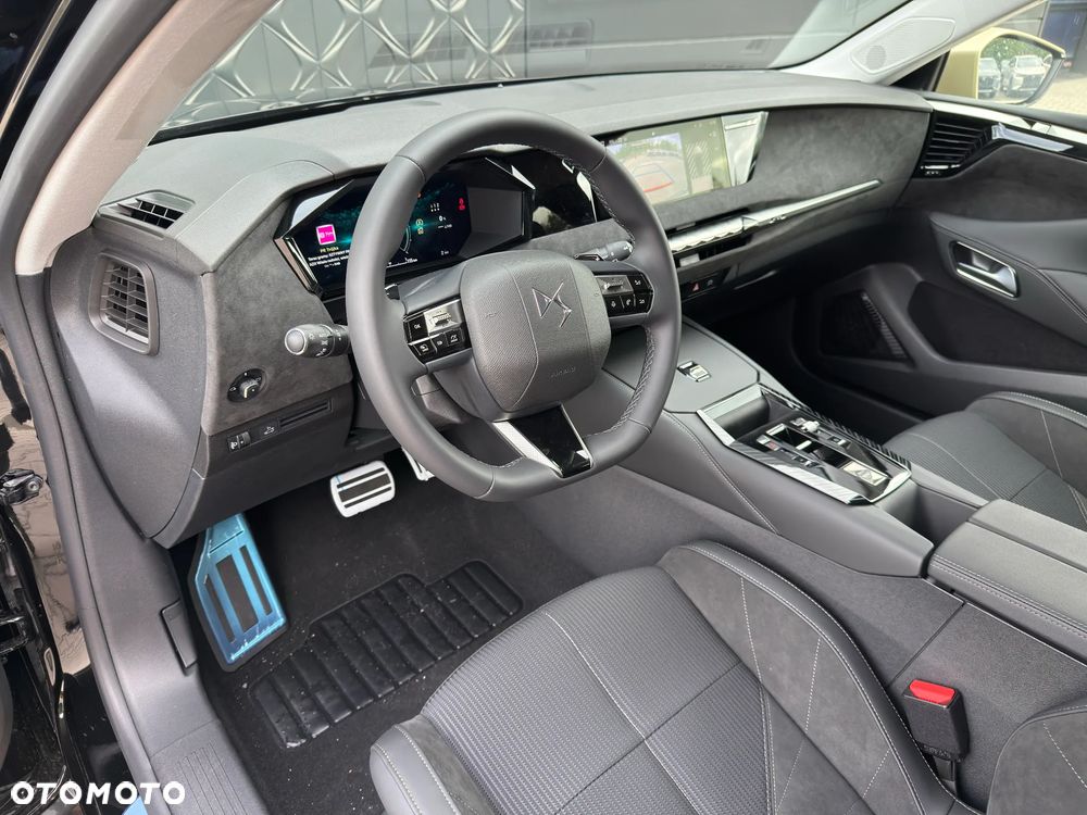 DS Automobiles N°4 1.2 mHEV Performance Line eDCS6 - 19