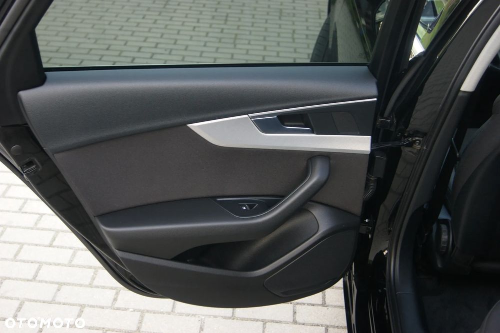 Audi A4 Avant 2.0 TDI - 24