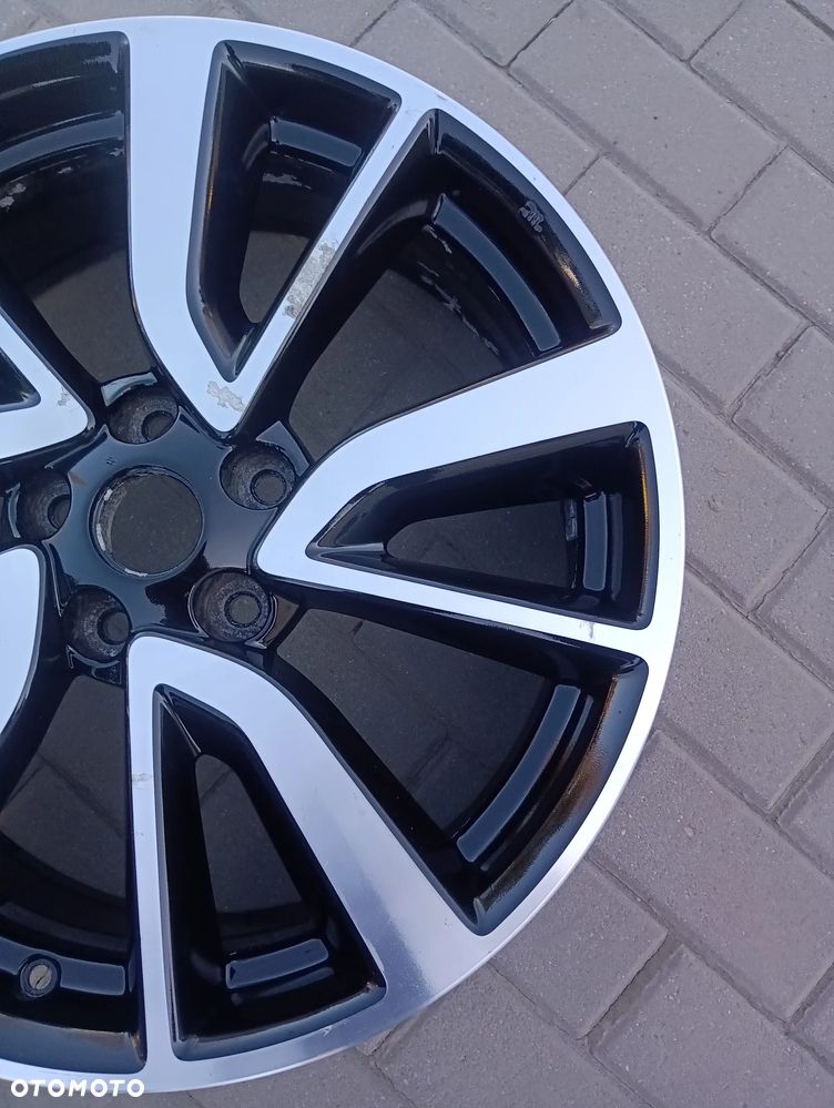 Felga aluminiowa Nissan X Trail Qashqai r19 - 3