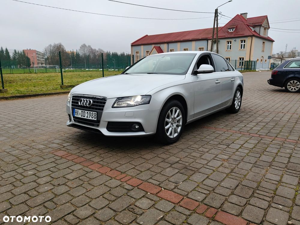 Audi A4 Limousine - 18
