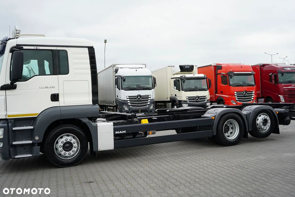 MAN TGS / 26.440 / E 5 / RETARDER / PEŁNY ADR / BDF / 7,15 M , 7,45 M / OŚ SKRĘTNA - 40