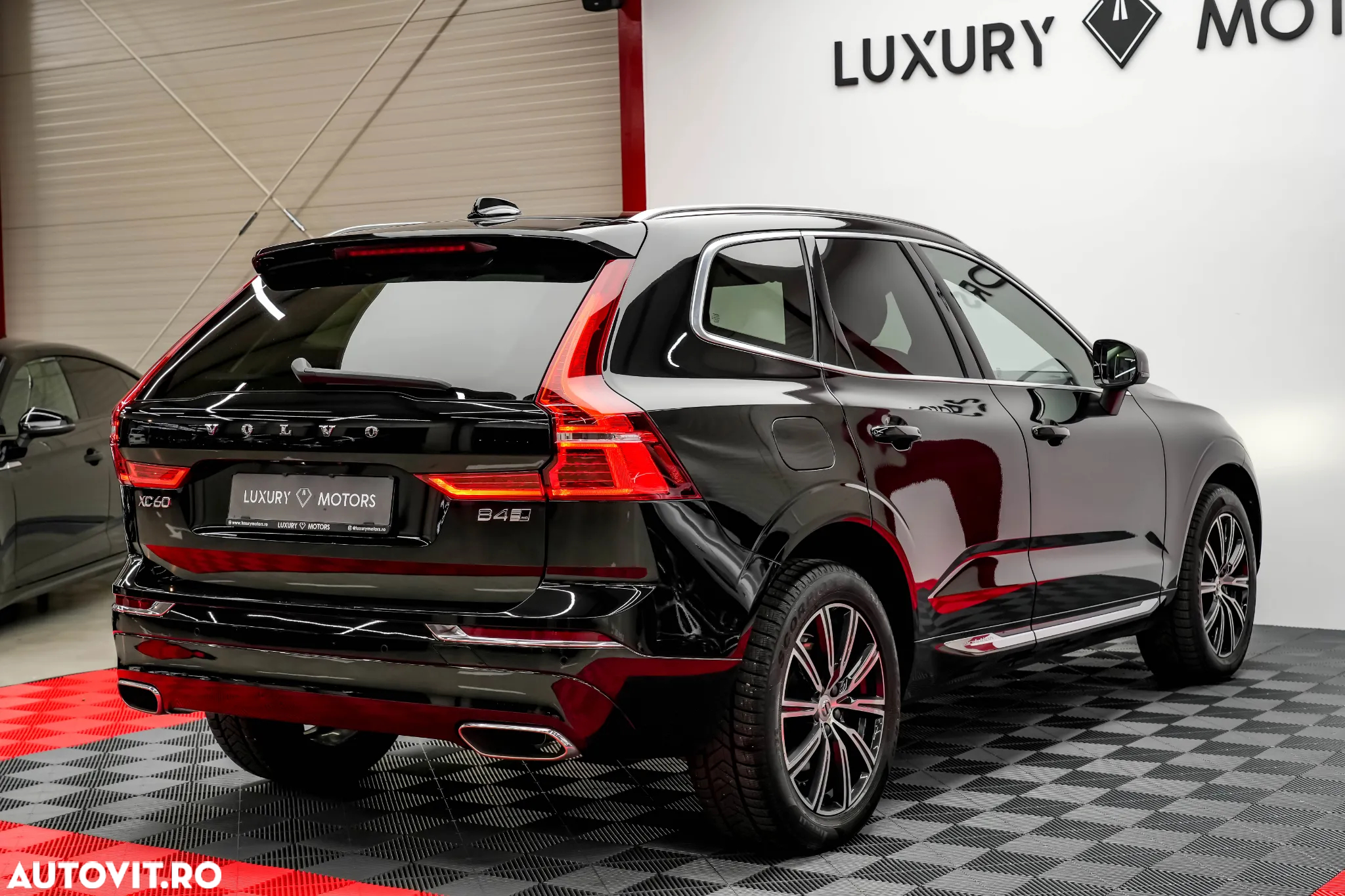 Volvo XC 60 B4 MHEV AWD Inscription - 15