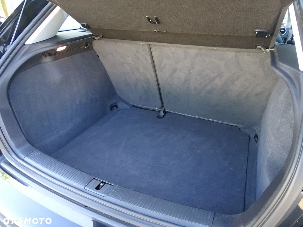 Audi A3 Sportback 1.2 TFSI S line Sportpaket - 8