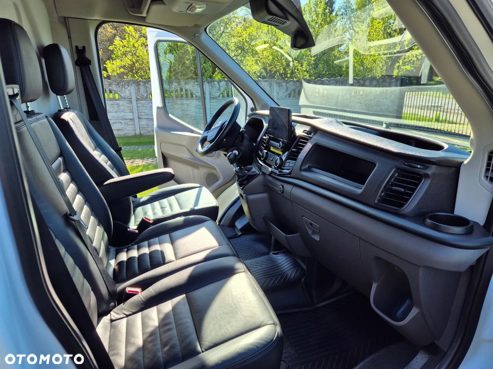 Ford Transit Trail - 10
