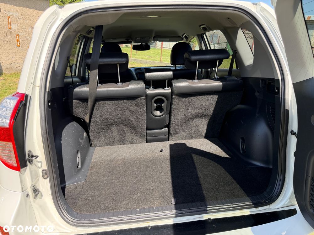 Toyota RAV4 2.2 D-4D 4x4 Executive - 14