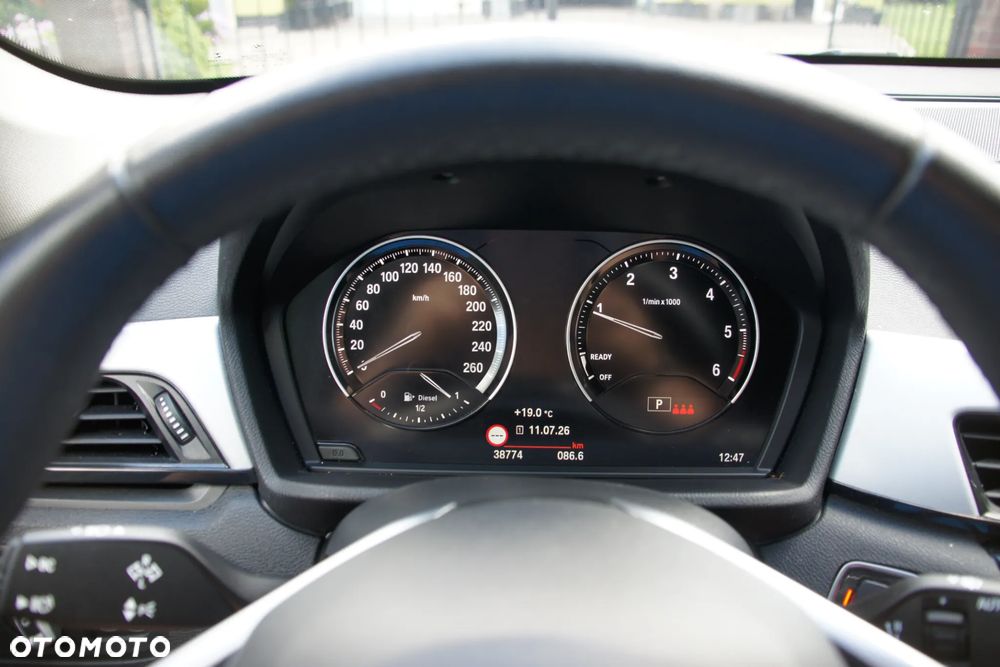 BMW X1 xDrive20d Sport - 13
