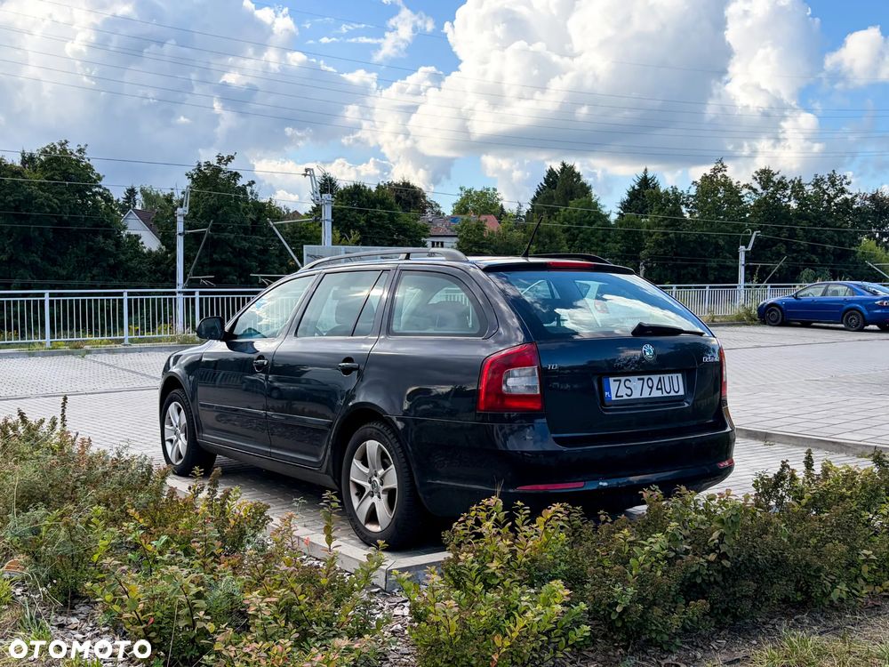 Skoda Octavia 1.6 TDI DPF Ambition Green tec - 4
