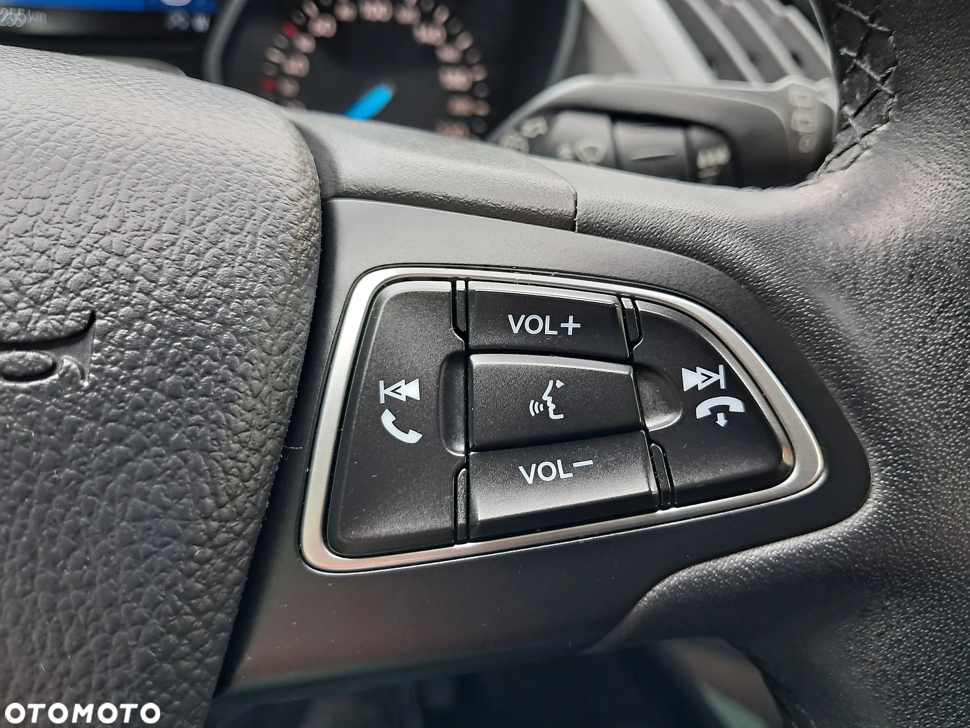 Ford Kuga 1.5 EcoBoost 2x4 Titanium - 22