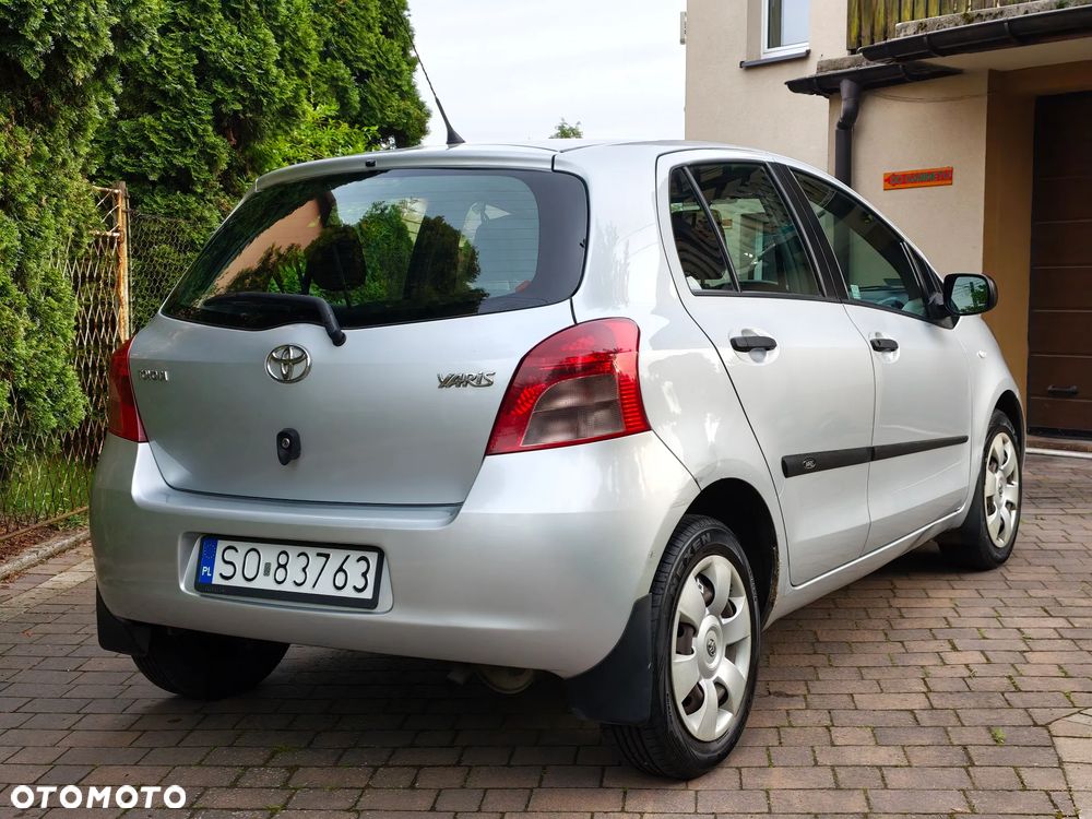 Toyota Yaris 1.0 Luna A/C - 6