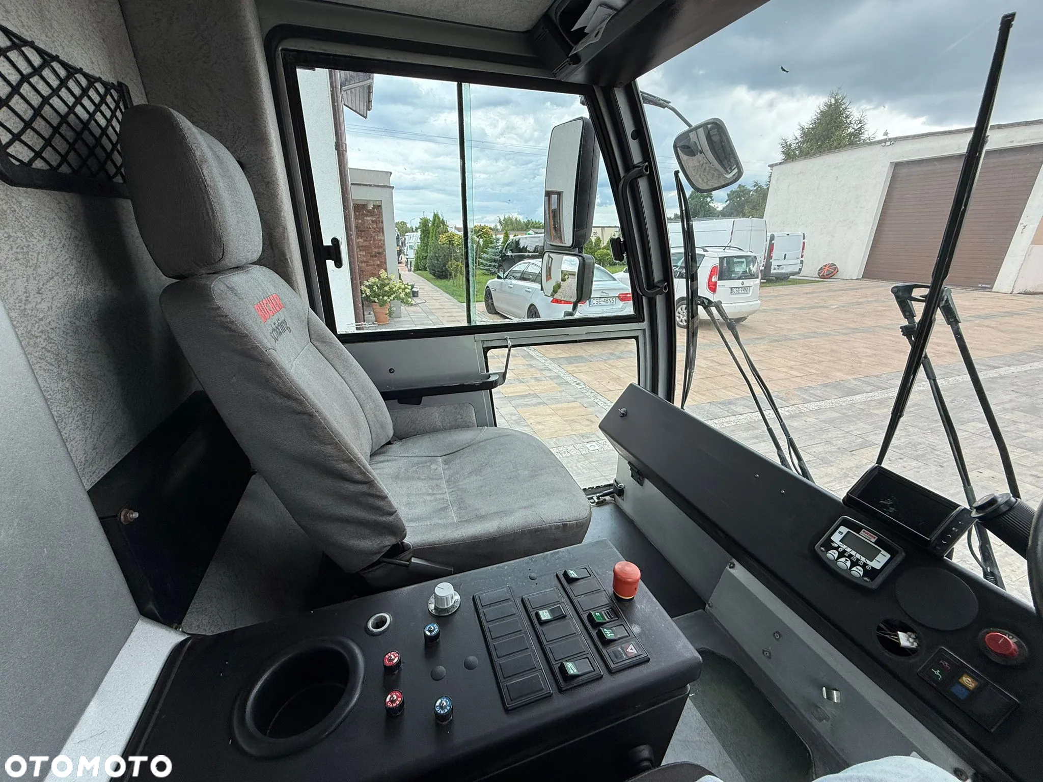Inny Bucher Citycat 5000 - 10