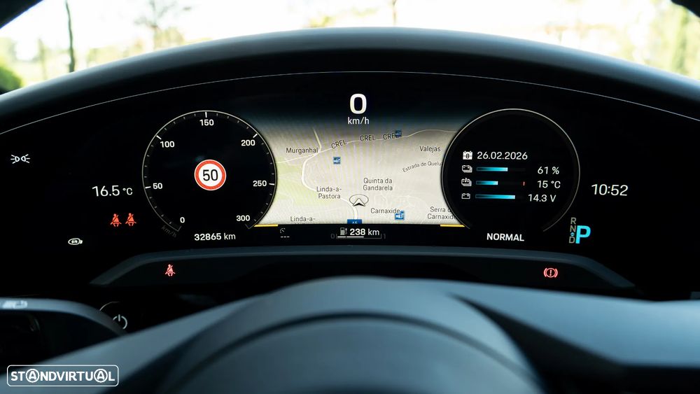 Porsche Taycan Standard - 32