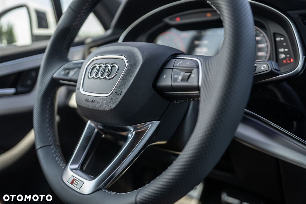 Audi Q7 - 25