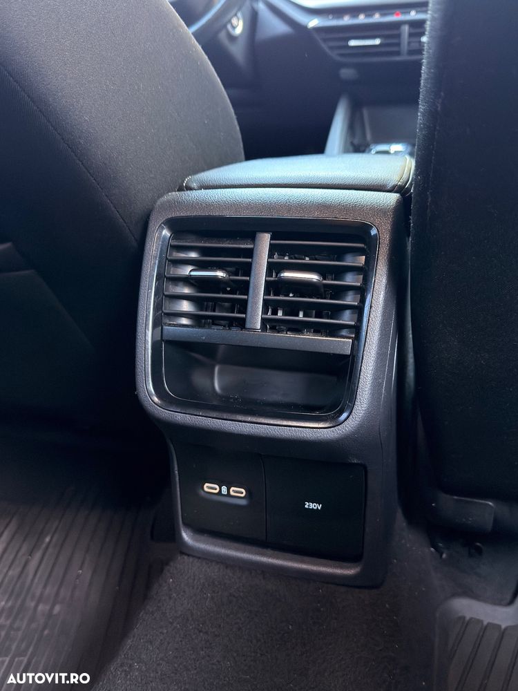 Skoda Octavia 2.0 TDI DSG Ambition - 17
