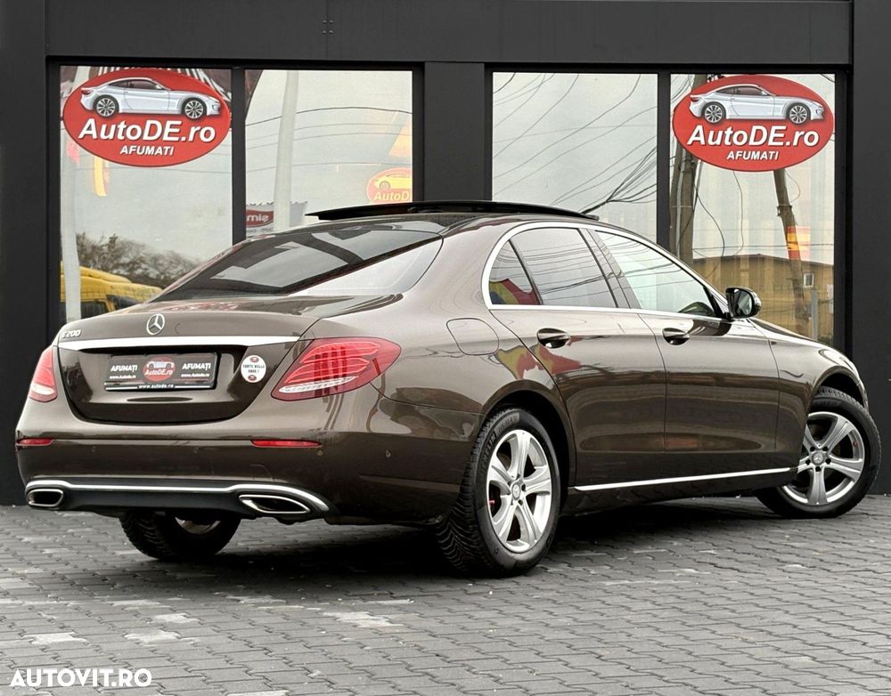 Mercedes-Benz A - 4