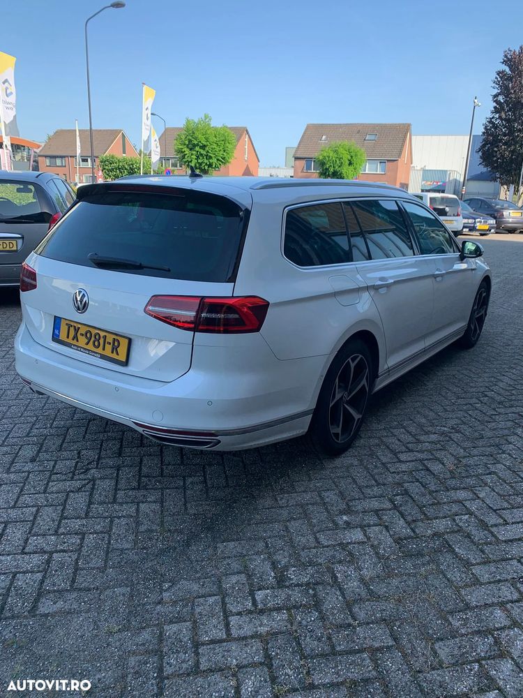 Volkswagen Passat 2.0 TDI SCR 4Motion DSG Highline - 3