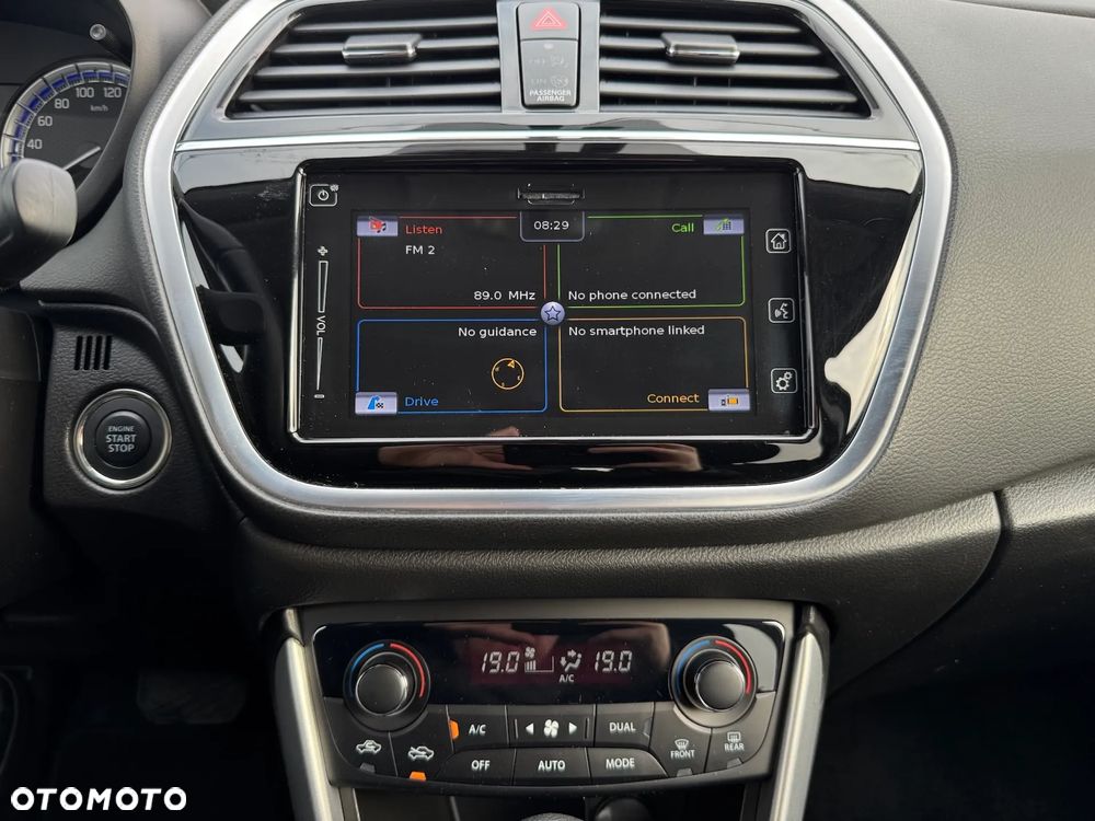 Suzuki SX4 S-Cross 1.0 T Premium - 9