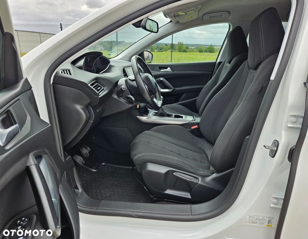 Peugeot 308 BlueHDi FAP 120 Stop & Start Allure - 17