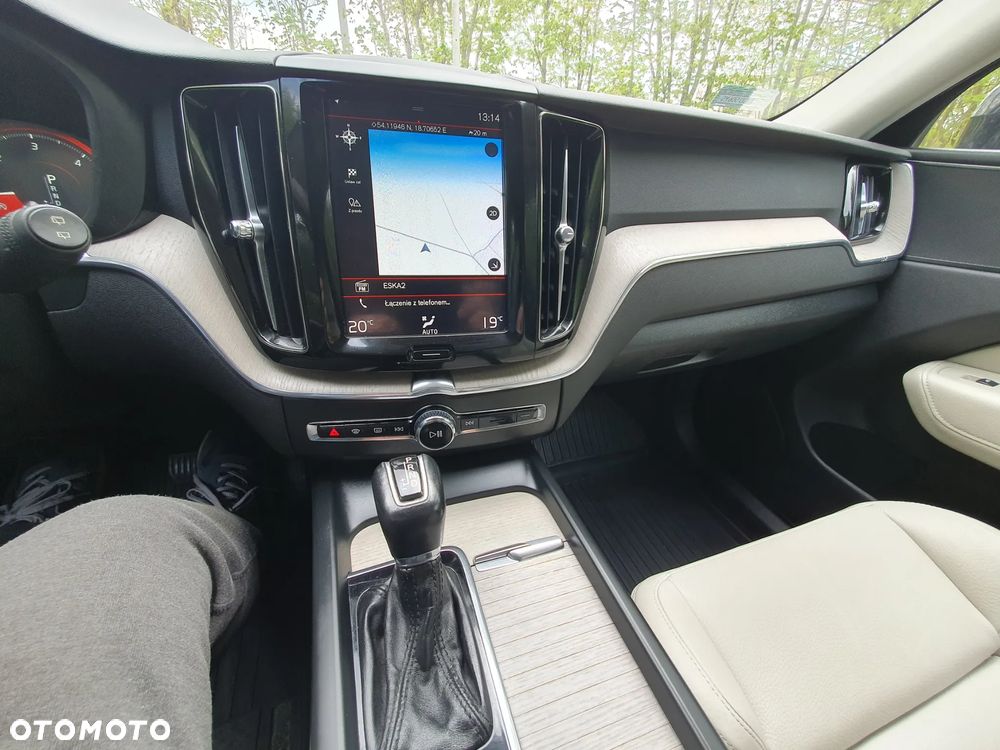 Volvo XC 60 D4 AWD Geartronic Inscription - 17