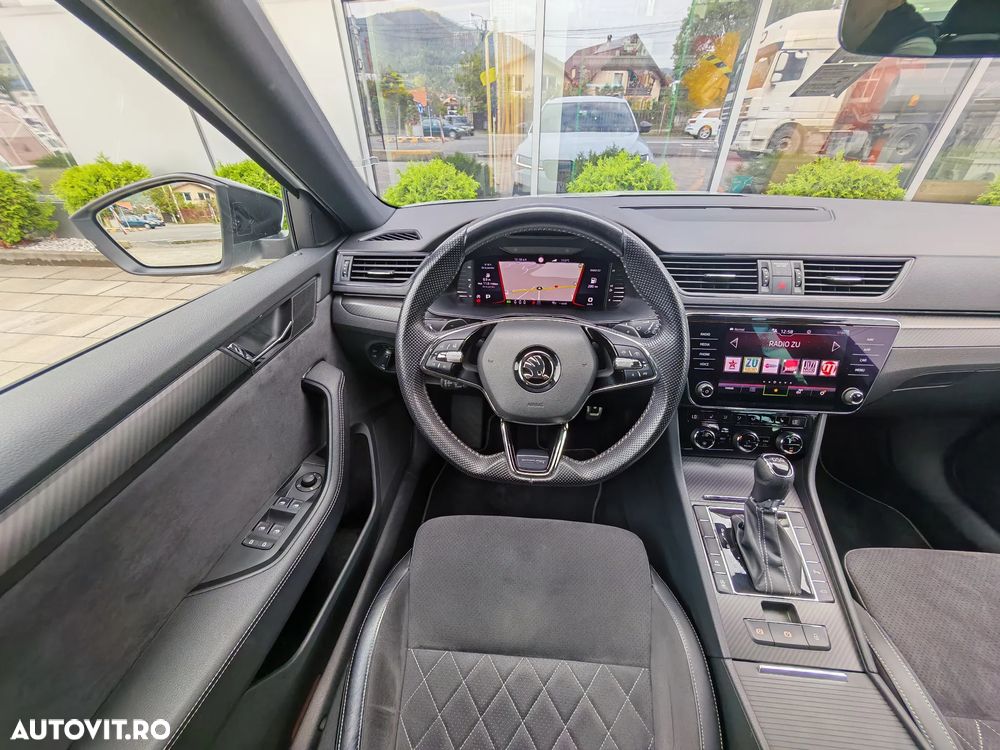 Skoda Superb 2.0 TDI DSG SportLine - 6