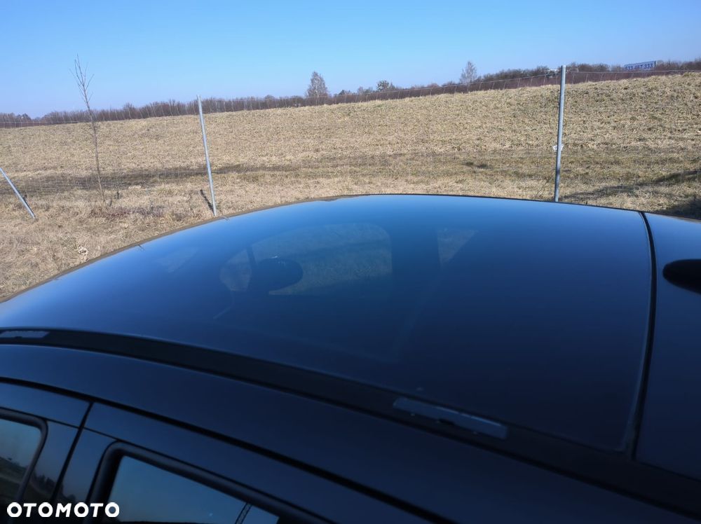 Peugeot 207 - 8