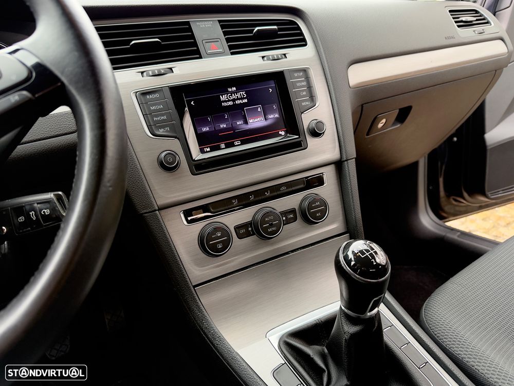 VW Golf 1.6 TDi BlueMotion Trendline - 44