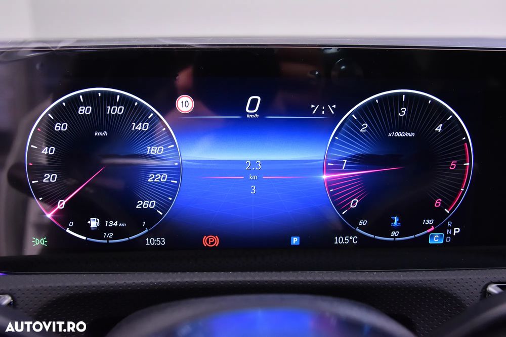 Mercedes-Benz A 200 d Sedan 8G-DCT - 10
