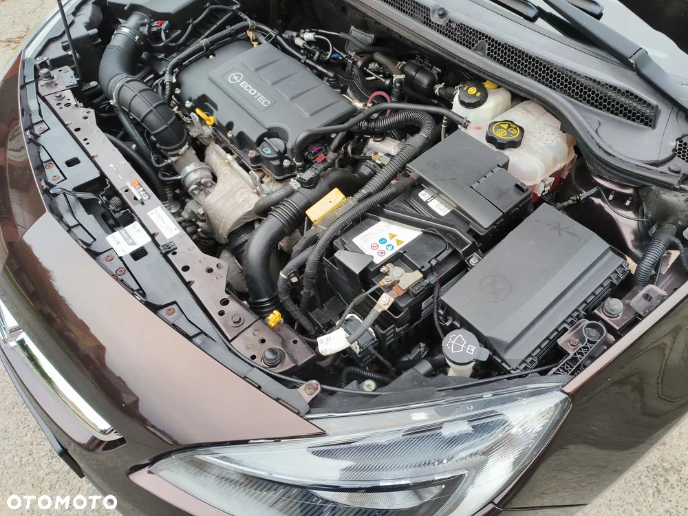 Opel Astra 1.4 T Cosmo S&S - 23