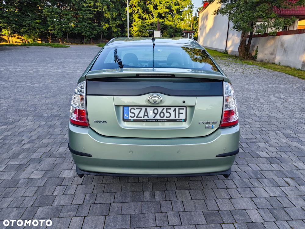 Toyota Prius 1.5 VVT-i Sol - 16