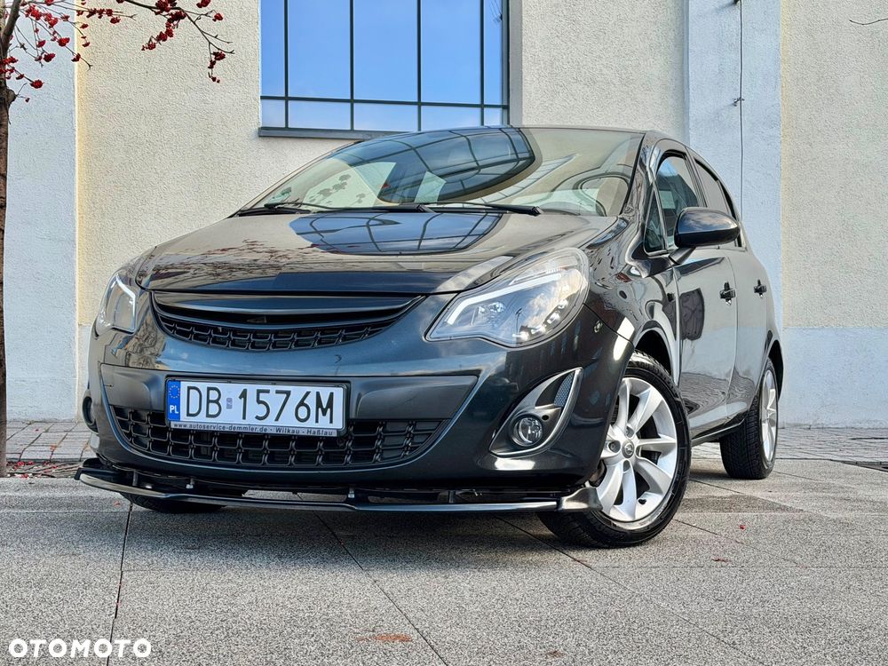Opel Corsa 1.2 16V Cosmo - 1